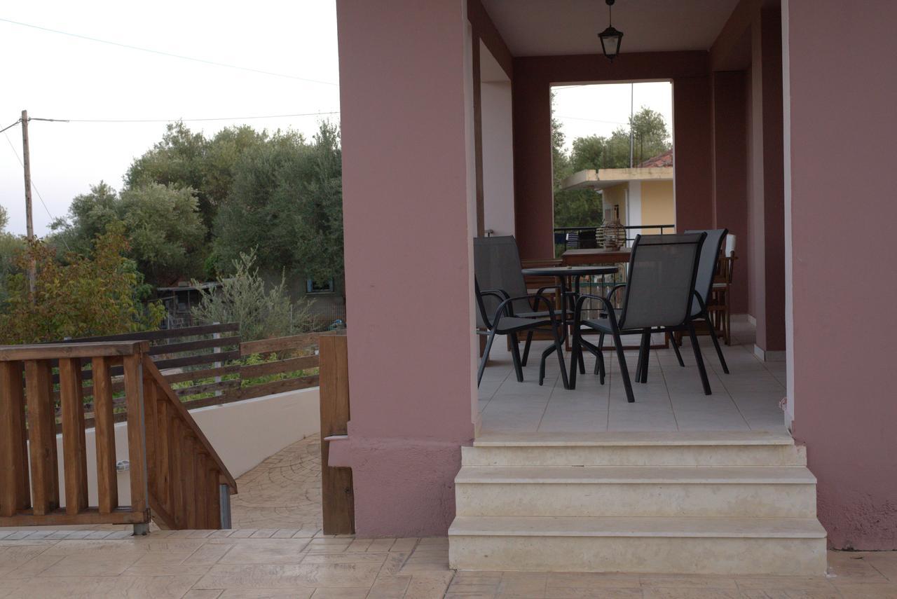 Ionian Balcony Apartment Lixouri Exterior photo