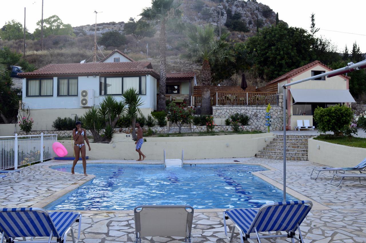 Ionian Balcony Apartment Lixouri Exterior photo